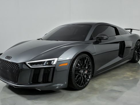 Used 2017 Audi R8 V10 plus AWD/4WD image 6