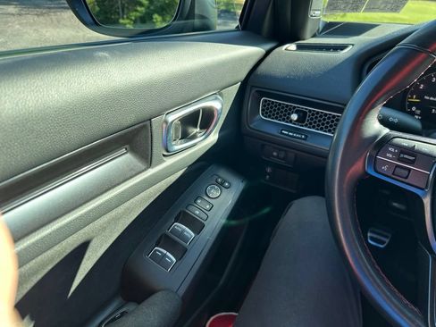 Used 2024 Honda Civic Type R image 8