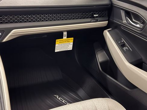 New 2025 Honda Accord SE image 12