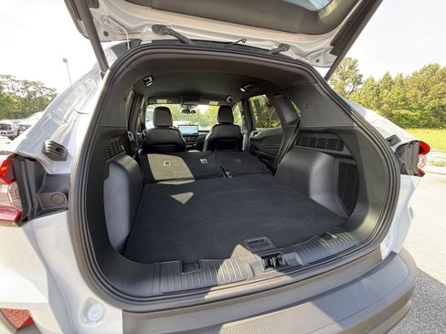 Used 2025 Ford Escape ST-Line w/ Tech Pack #1 FWD image 25