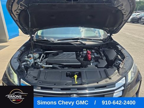 Used 2025 Nissan Rogue SV FWD image 47