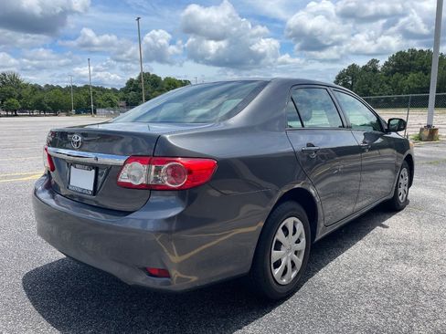Used 2013 Toyota Corolla L FWD image 6