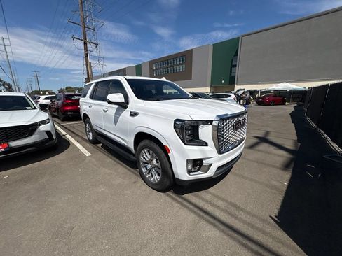 Used 2024 GMC Yukon Denali RWD image 5