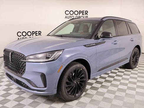 New 2026 Lincoln Aviator Reserve w/ Jet Appearance Package image 10