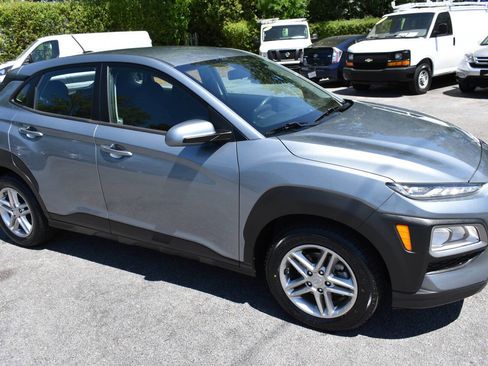 Used 2021 Hyundai Kona SE FWD image 35