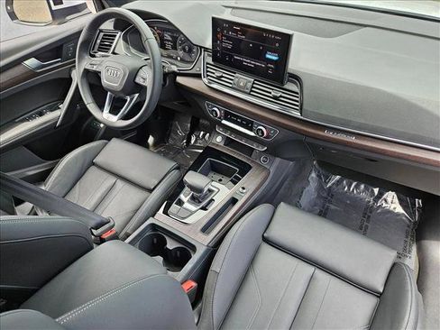 Certified 2025 Audi Q5 e Premium Plus w/ Premium Plus Package AWD/4WD image 27