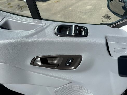 Used 2017 Ford Transit 150 XLT image 13