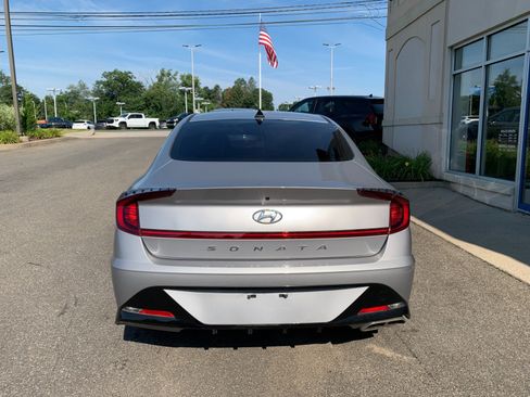 Used 2023 Hyundai Sonata SEL FWD image 6