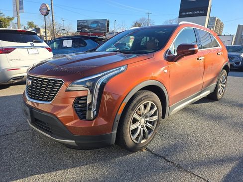 Used 2019 Cadillac XT4 Premium Luxury image 3