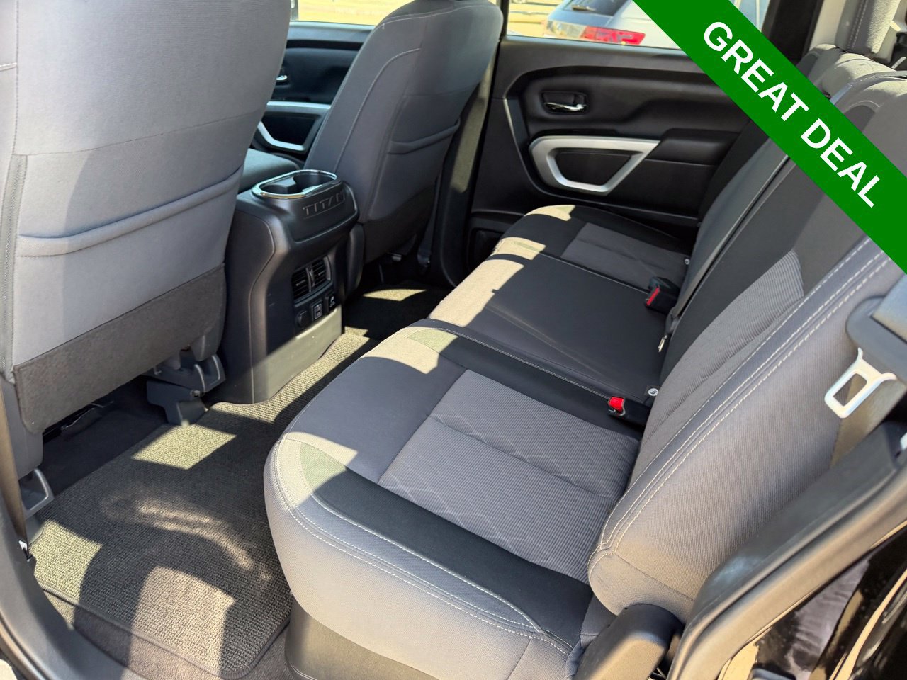 Used 2024 Nissan Titan SV w/ SV Convenience Package RWD image 36
