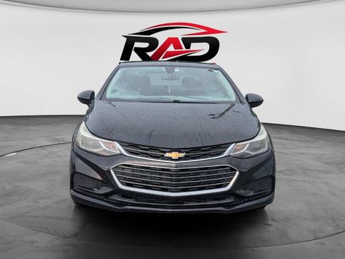 Used 2018 Chevrolet Cruze LT FWD image 7