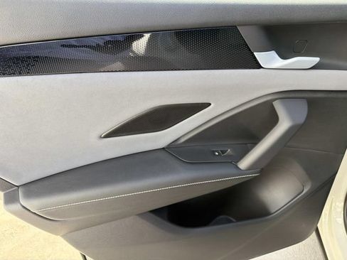 New 2026 Volkswagen Tiguan SE R-Line FWD image 9