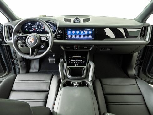 New 2026 Porsche Cayenne S AWD/4WD image 19