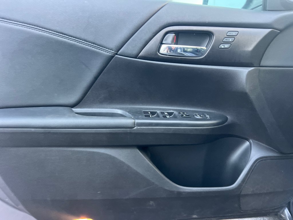 Used 2014 Honda Accord EX-L image 11