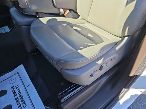 Used 2025 GMC Sierra 1500 SLT image 34