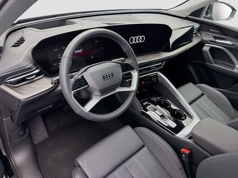 Used 2025 Audi Q5 2.0T Premium Plus w/ Premium Plus image 9