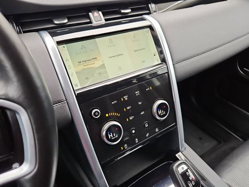 Used 2021 Land Rover Discovery Sport S image 18