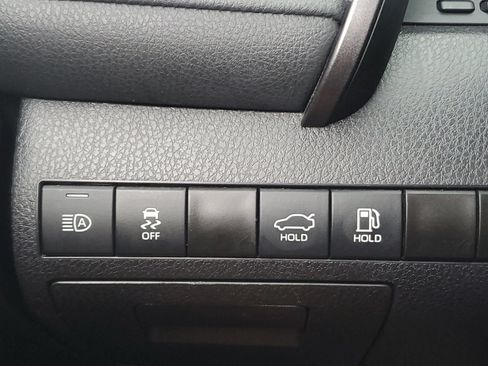 Certified 2024 Toyota Camry SE FWD image 31
