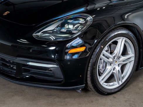 Used 2019 Porsche Panamera image 12