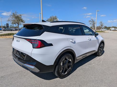 Used 2026 Kia Sportage SX image 5