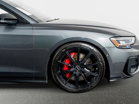 Used 2022 Audi S8 w/ S8 Executive Package image 8