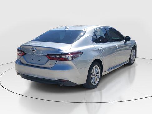 Used 2024 Toyota Camry LE FWD image 3