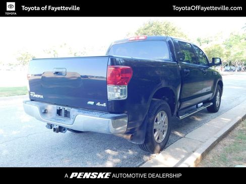 Used 2012 Toyota Tundra 4x4 CrewMax w/ SR5 Pkg image 4