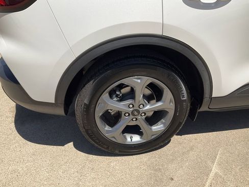 Used 2025 Ford Escape ST-Line w/ Equipment Group 301A FWD image 15