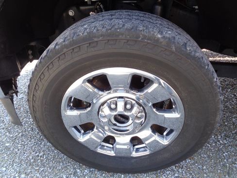 Used 2024 Ford F250 Lariat w/ Chrome Package image 77