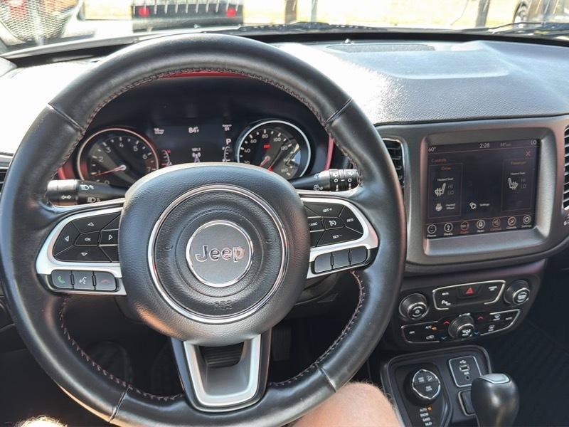 Used 2019 Jeep Compass Trailhawk w/ Cold Weather Group AWD/4WD image 22