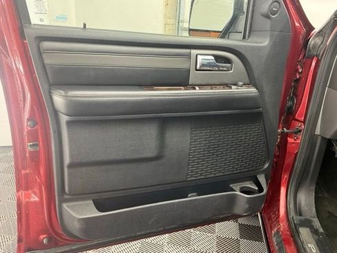 Used 2017 Ford Expedition EL Platinum AWD/4WD image 13