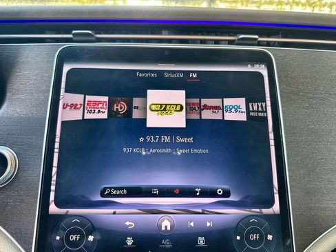 Used 2022 Mercedes-Benz EQS 450+ Sedan image 5