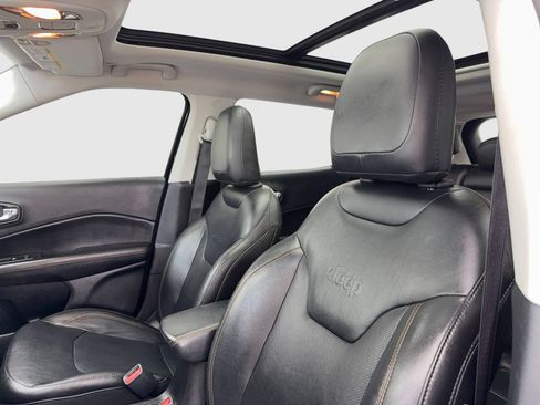 Used 2019 Jeep Compass Limited AWD/4WD image 15