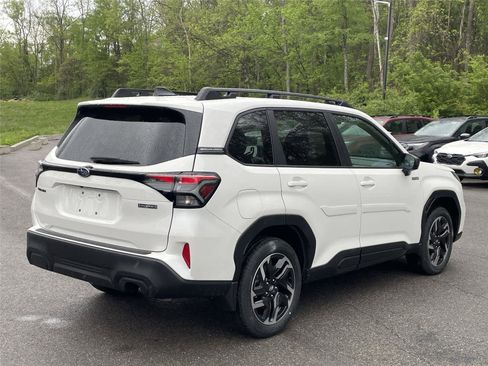 New 2026 Subaru Forester Touring AWD/4WD image 5