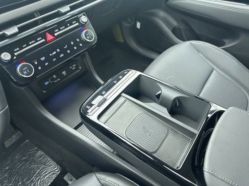 New 2025 Hyundai Tucson Limited image 28