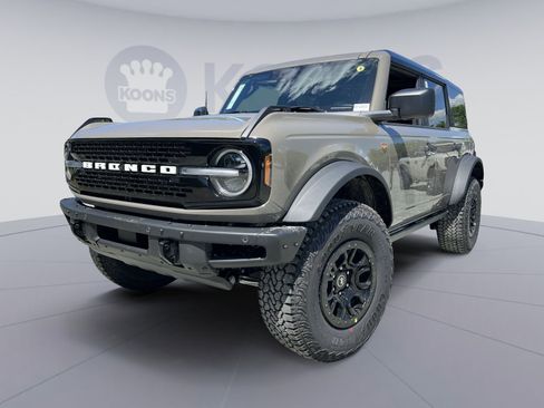 New 2026 Ford Bronco Badlands AWD/4WD image 1