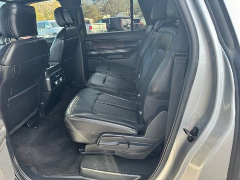 Used 2020 Ford Expedition Max Limited image 16