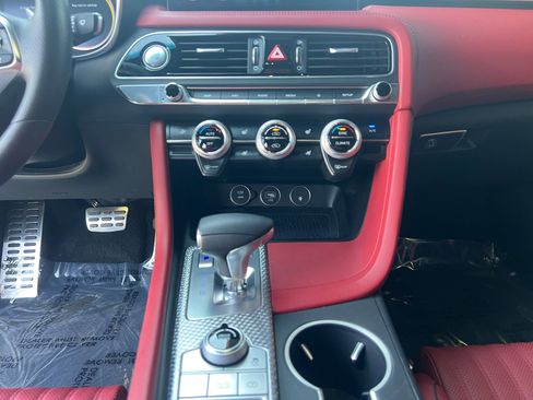Used 2023 Genesis G70 2.0T w/ Sport Prestige Package RWD image 11