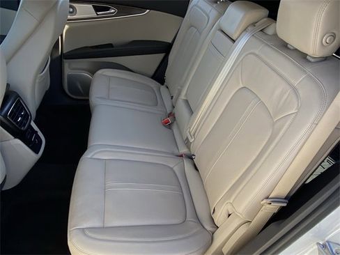 Used 2020 Lincoln Nautilus Reserve w/ Equipment Group 202A image 26