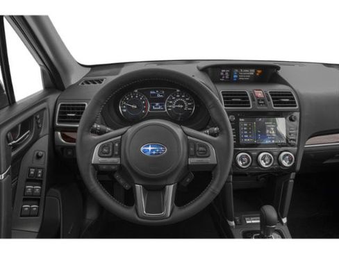 Used 2018 Subaru Forester 2.5i Touring AWD/4WD image 10