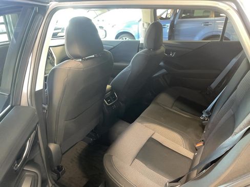 Used 2024 Subaru Outback Premium AWD/4WD image 22