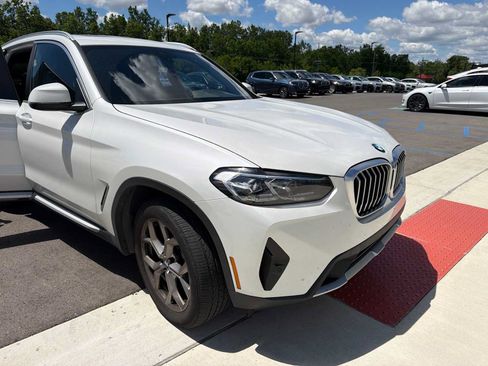 Used 2022 BMW X3 xDrive30i w/ Convenience Package AWD/4WD image 3