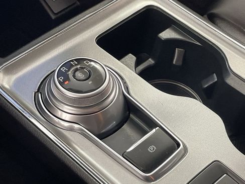 Used 2024 Ford Edge Titanium image 15