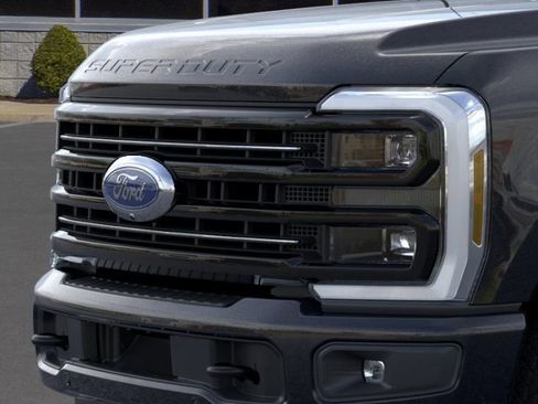 New 2026 Ford F250 Platinum image 17