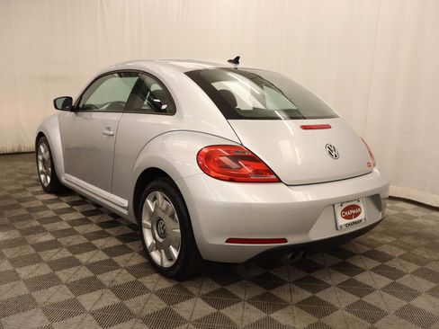 Used 2012 Volkswagen Beetle 2.5 FWD image 3