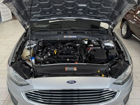Used 2020 Ford Fusion SE FWD image 31