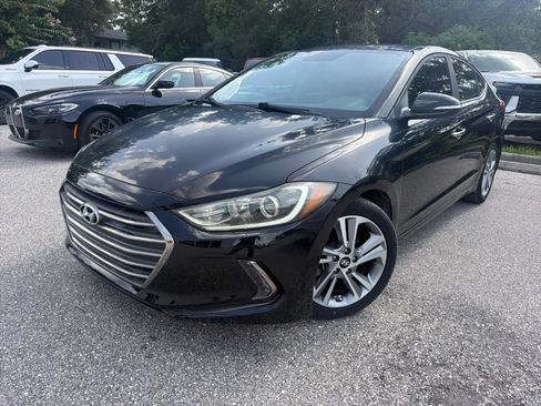 Used 2017 Hyundai Elantra Limited FWD image 2