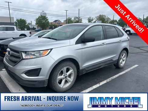 Used 2017 Ford Edge SE image 5