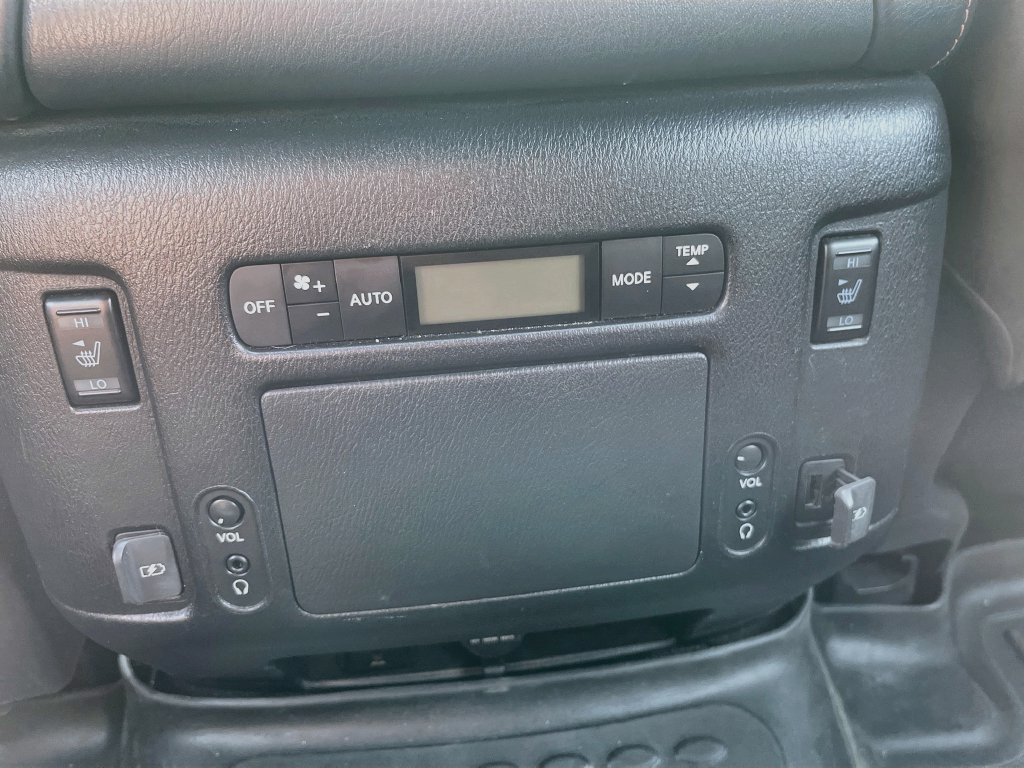 Used 2019 Nissan Armada Platinum w/ Captain's Chairs Package AWD/4WD image 28
