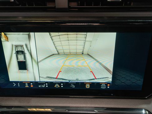 Used 2024 GMC Sierra 2500 AT4 w/ AT4 Premium Plus Package image 24